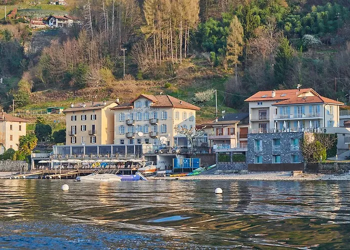 Aurora Hotel 3*