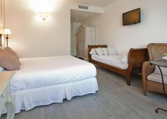 Aurora Hotel Lezzeno