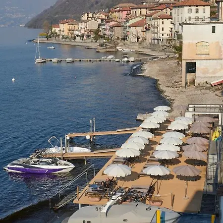 Hotel Aurora 3*