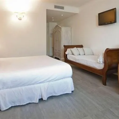 Aurora Hotel Lezzeno