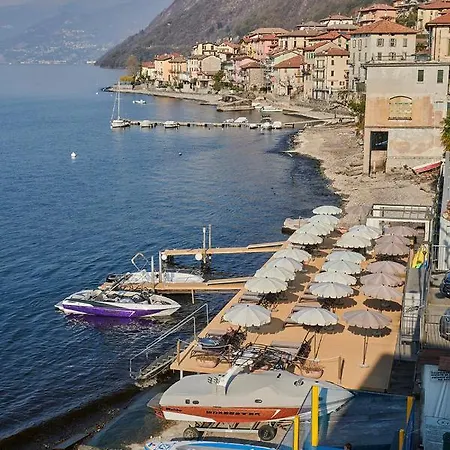 Aurora Hotel 3*