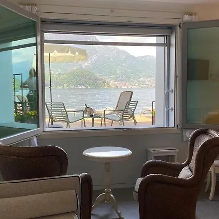 Aurora Hotel 3*